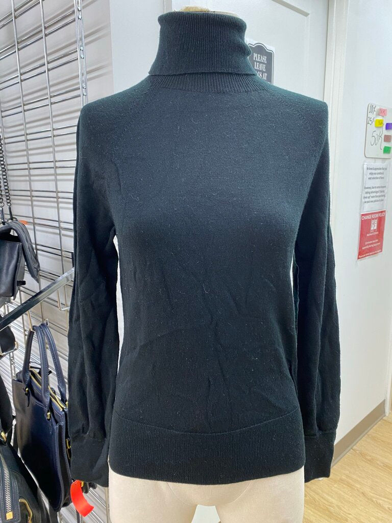 Banana Republic merino wool sweater S