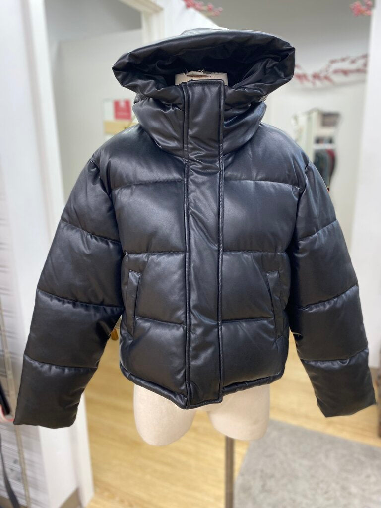 Dynamite pleather puffer M