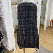 Load image into Gallery viewer, Lousje Bean tunic
