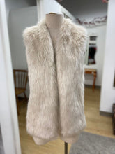 Load image into Gallery viewer, Club Monaco faux fur vest XS
