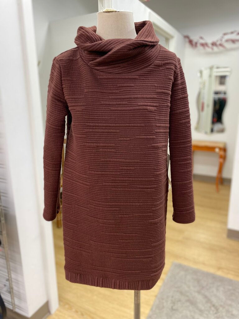 Cokluch quilted dress NWT S