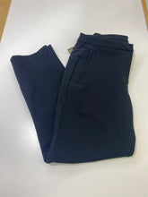 Load image into Gallery viewer, Lululemon nylon/blend pants 6

