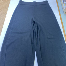 Load image into Gallery viewer, Club Monaco knit pants M
