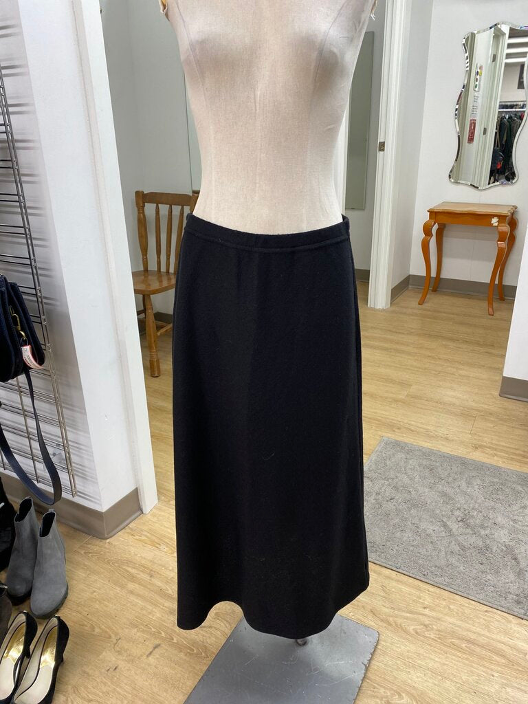 Eileen Fisher knit skirt M