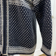 Load image into Gallery viewer, Dale of Norway wool sweater S
