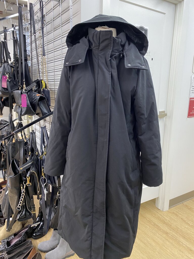 Uniqlo down coat L
