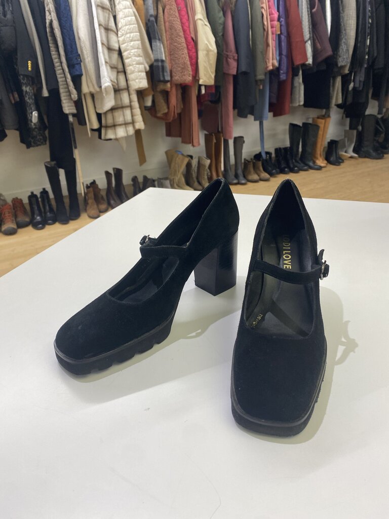 Lodi Love suede Mary Jane's 40