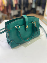 Load image into Gallery viewer, Coach handbag
