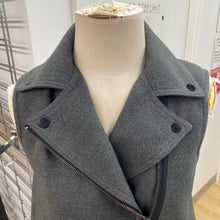 Load image into Gallery viewer, Rachel Rachel Roy long vest XS
