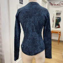 Load image into Gallery viewer, Lululemon zip pockets top S
