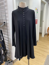 Load image into Gallery viewer, Sympli dress/tunic 16
