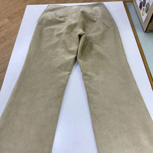 Load image into Gallery viewer, Danier vintage suede pants 4
