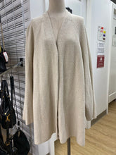 Load image into Gallery viewer, Turnover wool/cashmere/blend snap cardi L/XL
