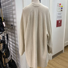 Load image into Gallery viewer, Turnover wool/cashmere/blend snap cardi L/XL
