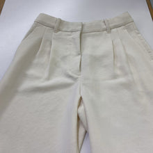 Load image into Gallery viewer, Aritzia The Effortless Pant 6
