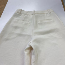 Load image into Gallery viewer, Aritzia The Effortless Pant 6
