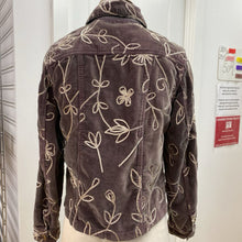 Load image into Gallery viewer, Vintage 80&#39;s Velvet ebriodered jacket
