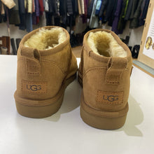 Load image into Gallery viewer, UGG slip on short booties 10
