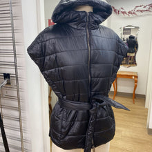 Load image into Gallery viewer, Renuar water repellant quilted vest NWT S

