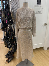 Load image into Gallery viewer, Dynamite sequin midi skirt NWT M

