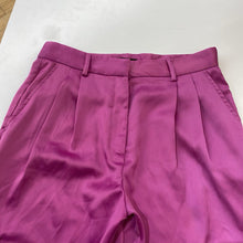 Load image into Gallery viewer, Dynamite satin cargo pants NWT 8
