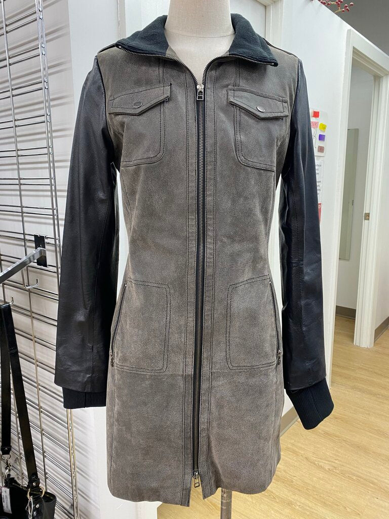 Danier zip out liner leather coat XS