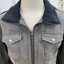 Load image into Gallery viewer, Danier zip out liner leather coat XS
