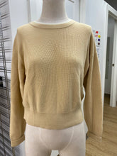 Load image into Gallery viewer, Lululemon sweater 6
