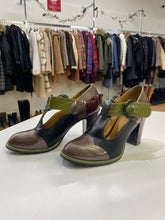 Load image into Gallery viewer, John Fluevog Ilona Contrast T-strap shoes 7.5
