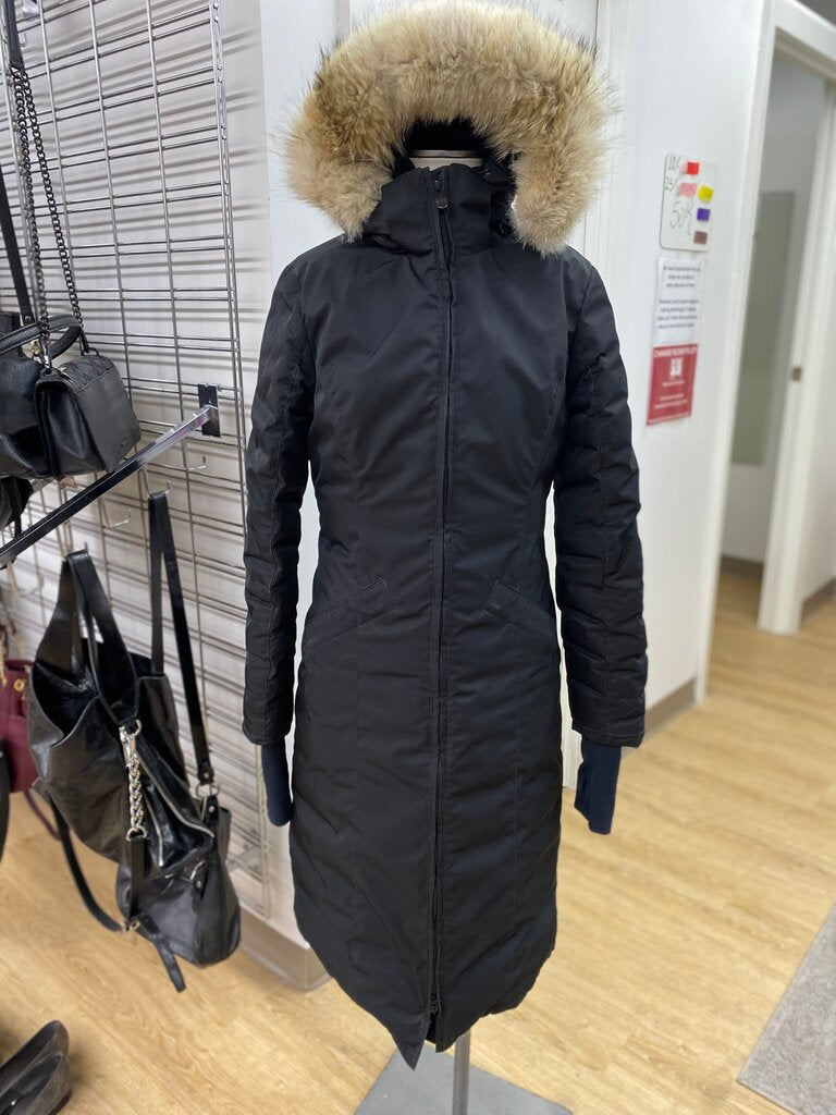 Canada Goose winter coat *As Is-bit worn S