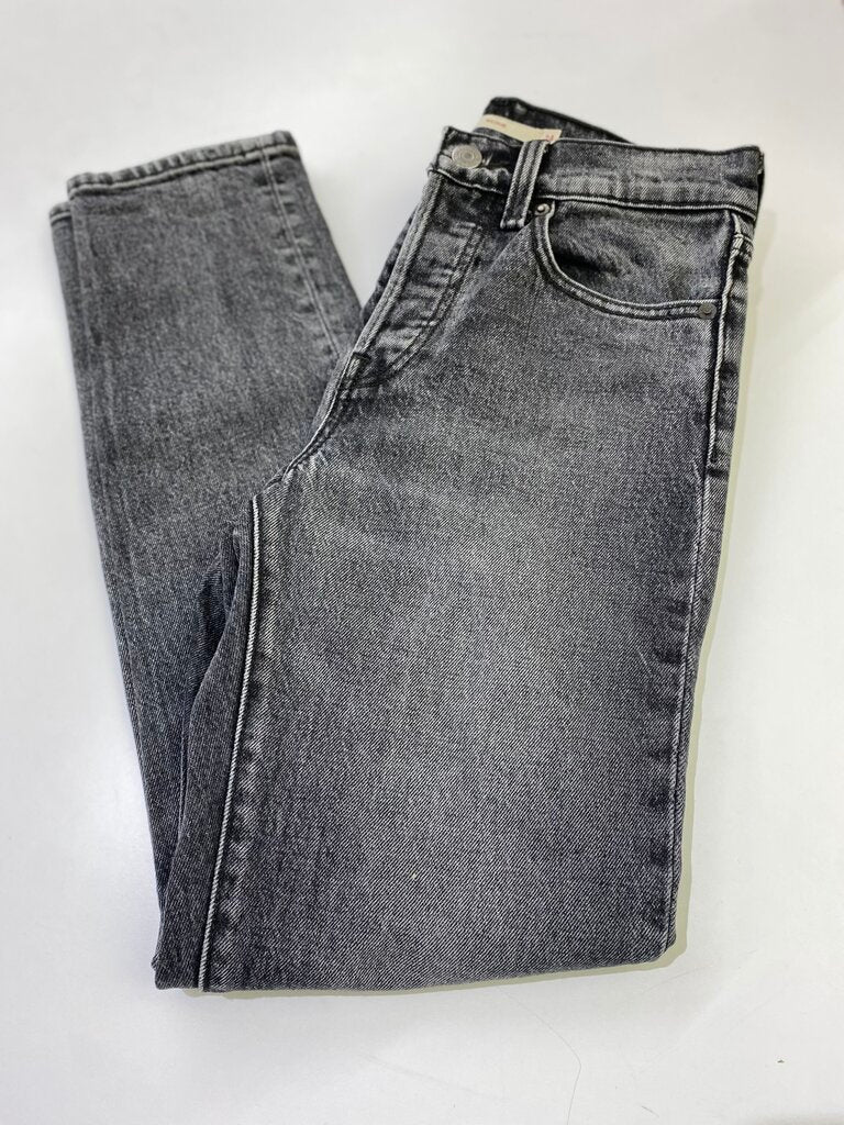 Levis wedgie jeans 24