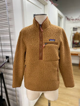 Load image into Gallery viewer, Patagonia fleece sweater XS
