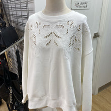 Load image into Gallery viewer, H&amp;M eyelet sweatshirt XXL
