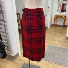 Load image into Gallery viewer, Eddie Bauer vintage wool blanket skirt 4
