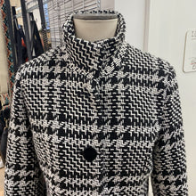 Load image into Gallery viewer, Melanie Lyne coat 4 (matching neck scarf
