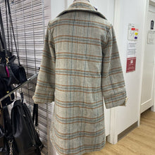 Load image into Gallery viewer, Pepaloves coat XS
