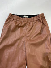 Load image into Gallery viewer, Babaton pleather pants M
