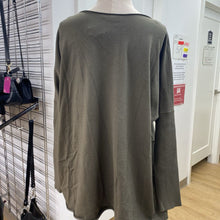 Load image into Gallery viewer, Charlie B soft knit top NWT XL
