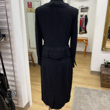 Load image into Gallery viewer, Albert Nipon vintage tweed suit 10
