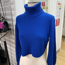 Load image into Gallery viewer, Wilfred merino wool crop sweater XS
