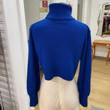 Load image into Gallery viewer, Wilfred merino wool crop sweater XS
