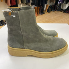 Load image into Gallery viewer, EL Natura Lista Suede boots 41
