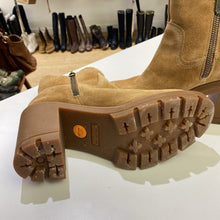 Load image into Gallery viewer, Timberland Allington Heights suede boots 11
