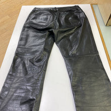 Load image into Gallery viewer, Gap vintage(1999) vintage boot cut leather pants 8
