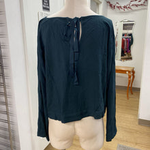 Load image into Gallery viewer, Cloth and Stone tie neck top L
