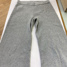 Load image into Gallery viewer, Gap knit cotton/blend pants L
