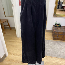 Load image into Gallery viewer, Twik/Simons soft corduroy overalls M
