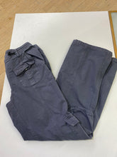 Load image into Gallery viewer, Brandy Melville cargo pants 2/4
