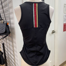 Load image into Gallery viewer, Lucky in Love top M
