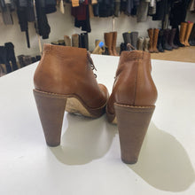 Load image into Gallery viewer, Cole Haan heeled shoes 6
